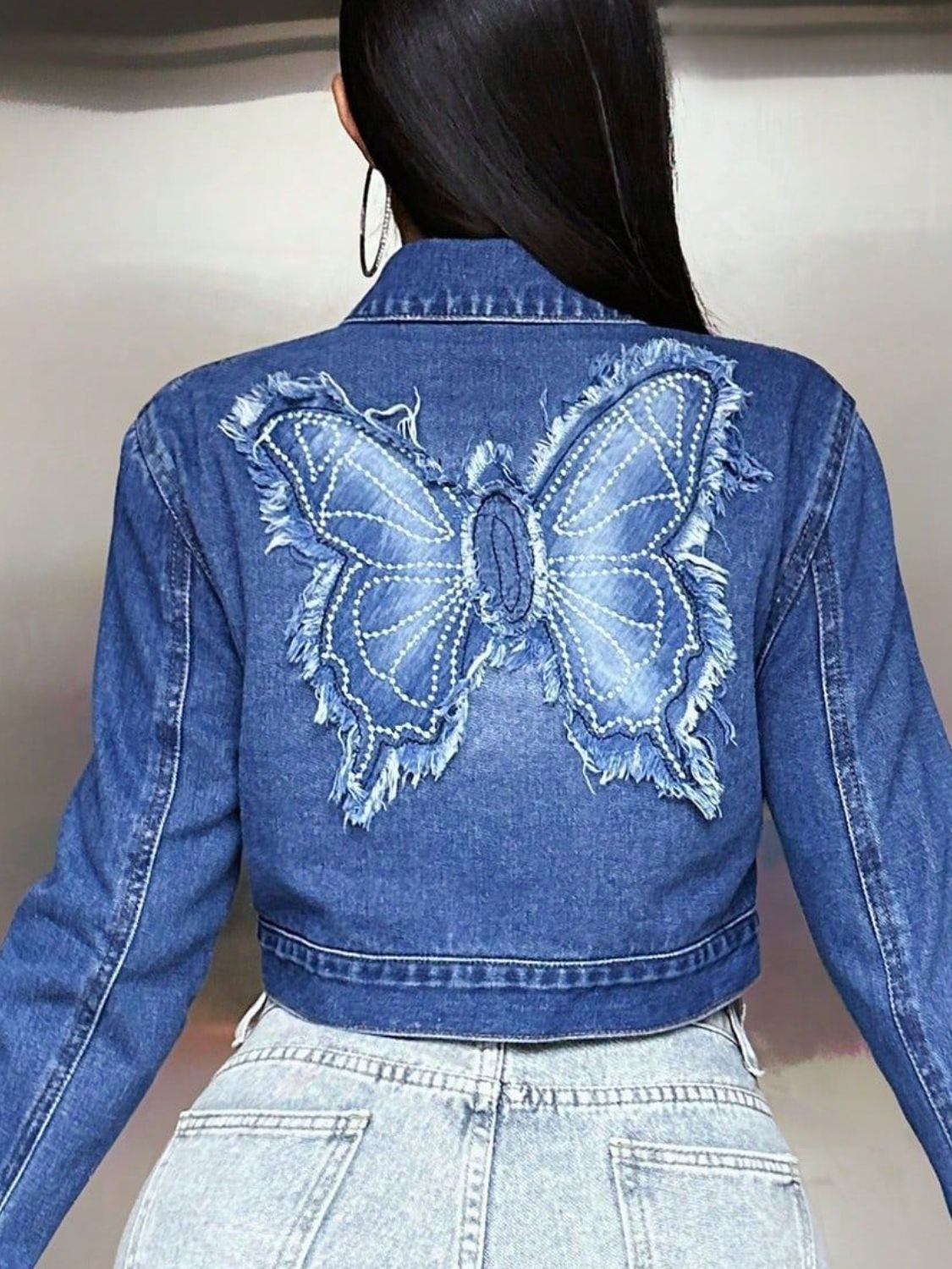 Butterfly Patch Long Sleeve Cropped Denim Top - GirlyBayJeans & DenimButterfly Patch Long Sleeve Cropped Denim Top100100928081684SMediumGirlyBayButterfly Patch Long Sleeve Cropped Denim Top