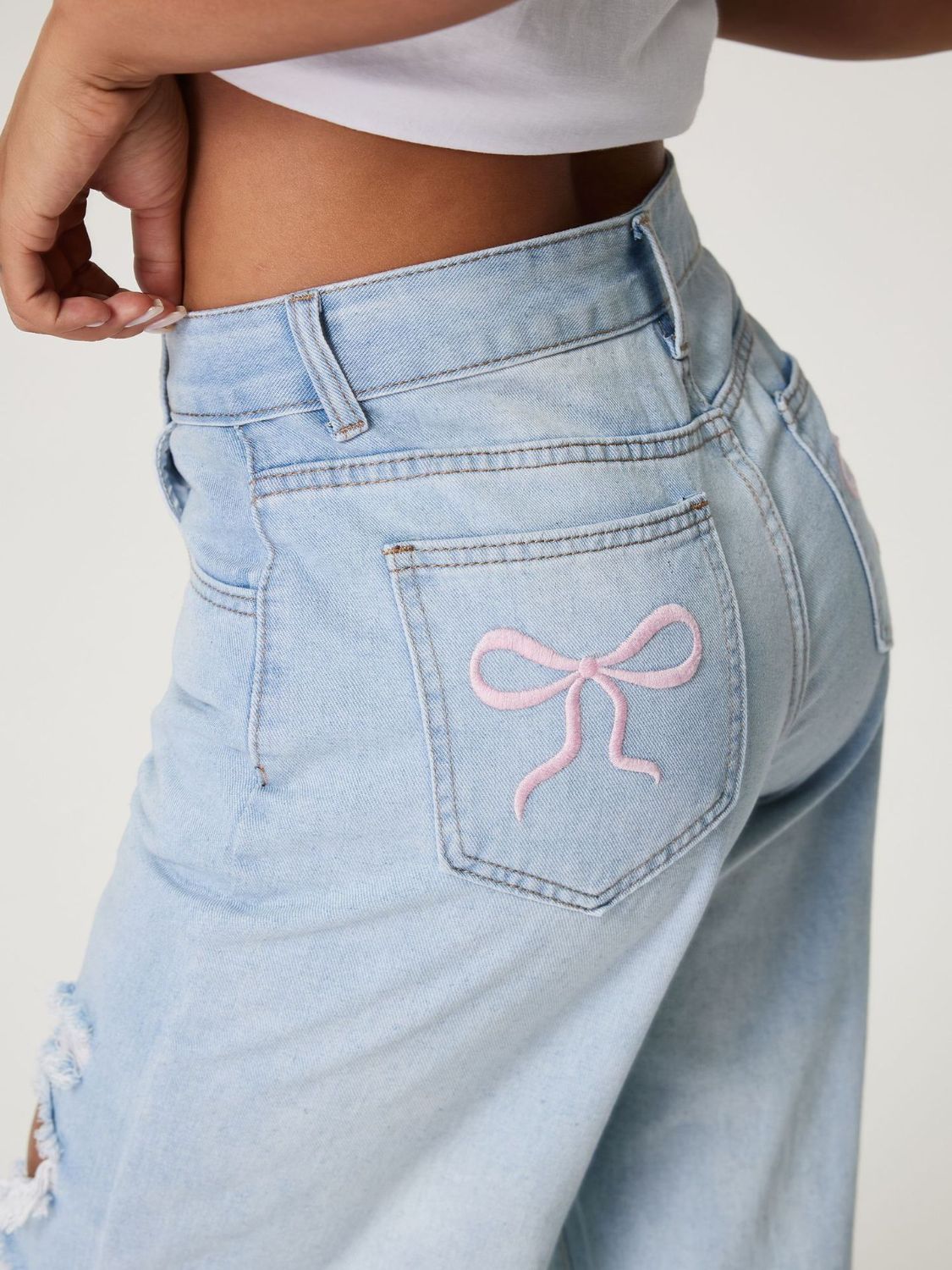 Distressed Wide Leg Jeans with Pockets - GirlyBayJeans & DenimDistressed Wide Leg Jeans with Pockets100100147561634XSLightGirlyBayDistressed Wide Leg Jeans with Pockets