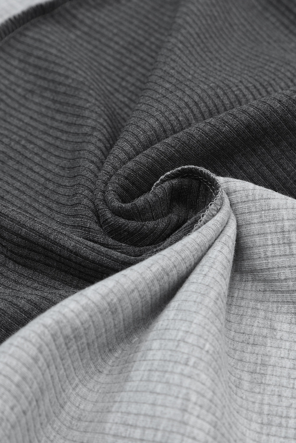 Exposed Seam Contrast Round Neck Long Sleeve T-Shirt - GirlyBayExposed Seam Contrast Round Neck Long Sleeve T-Shirt100100835875629SGrayGirlyBayExposed Seam Contrast Round Neck Long Sleeve T-Shirt