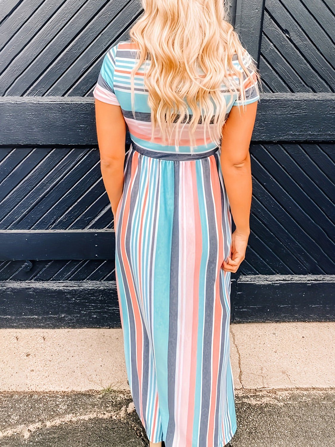 Full Size Striped Round Neck Short Sleeve Dress - GirlyBayFull Size Striped Round Neck Short Sleeve Dress100100030255353SStripeGirlyBayFull Size Striped Round Neck Short Sleeve Dress