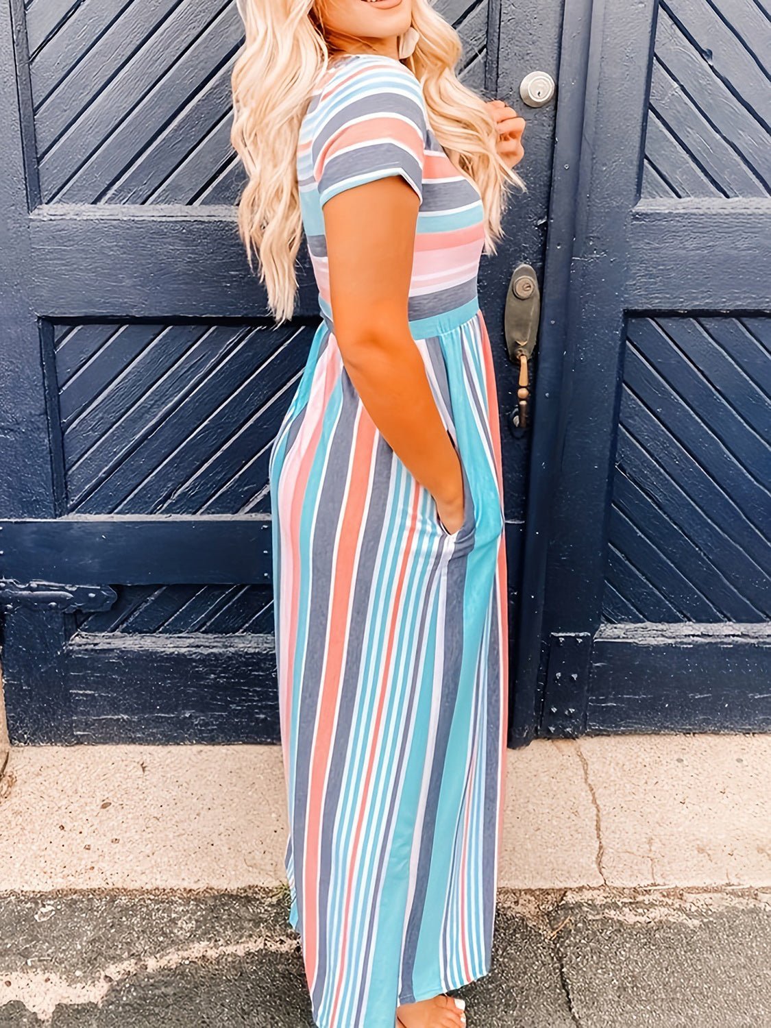 Full Size Striped Round Neck Short Sleeve Dress - GirlyBayFull Size Striped Round Neck Short Sleeve Dress100100030255353SStripeGirlyBayFull Size Striped Round Neck Short Sleeve Dress