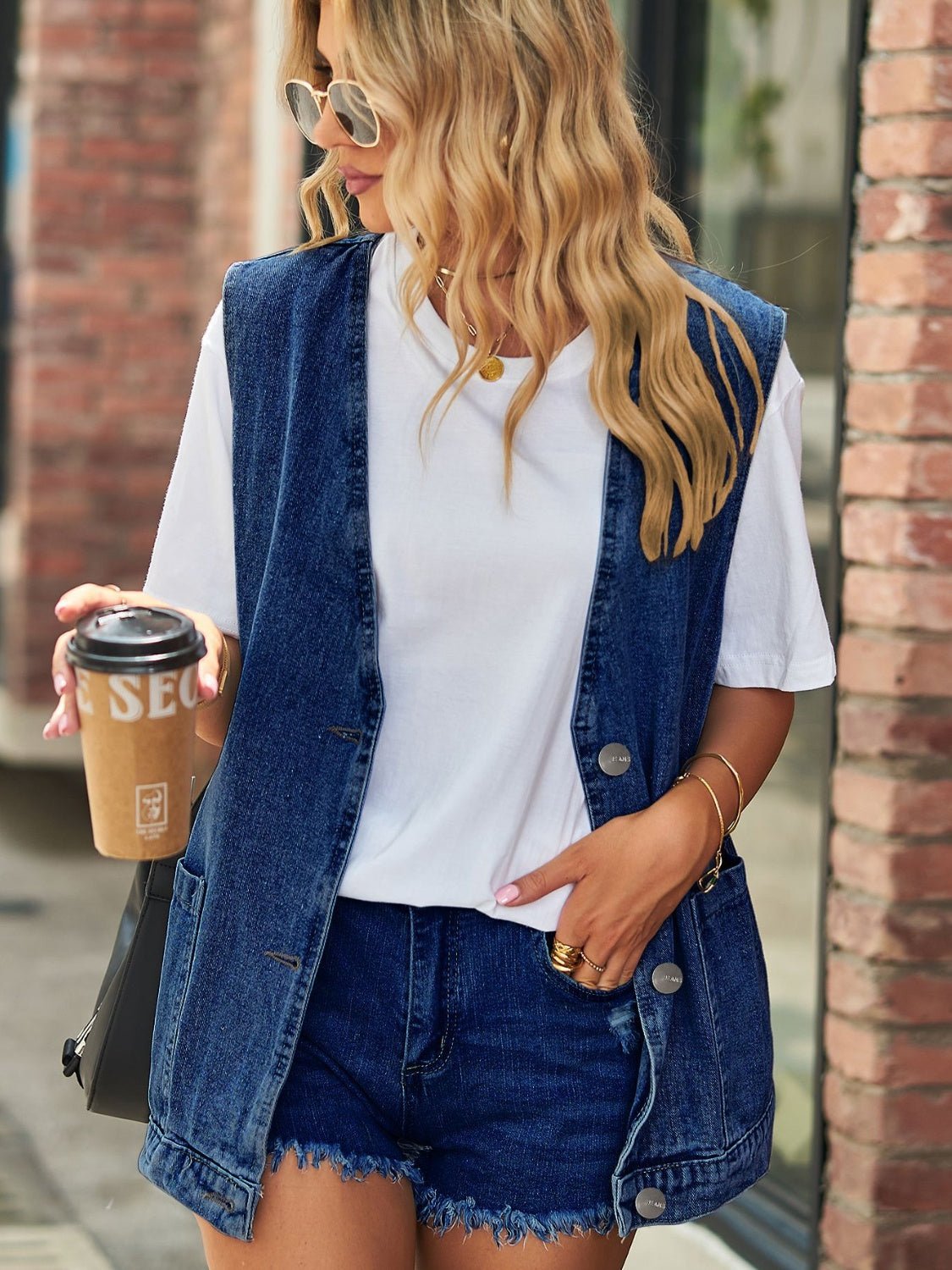 Full Size V - Neck Button Up Denim Vest - GirlyBayJeans & DenimFull Size V - Neck Button Up Denim Vest100100548451261SMediumGirlyBayFull Size V - Neck Button Up Denim Vest