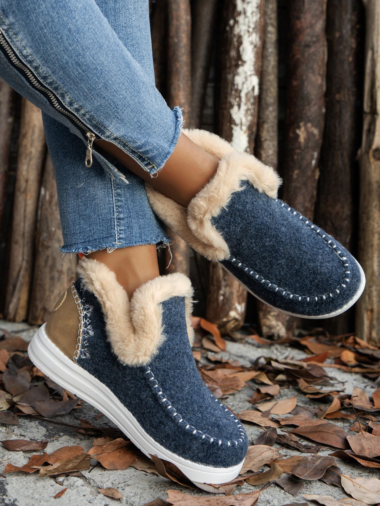 Furry Suede Round Toe Flat Sneakers - GirlyBayShoesFurry Suede Round Toe Flat Sneakers10060013331121436(US5)NavyGirlyBayFurry Suede Round Toe Flat Sneakers