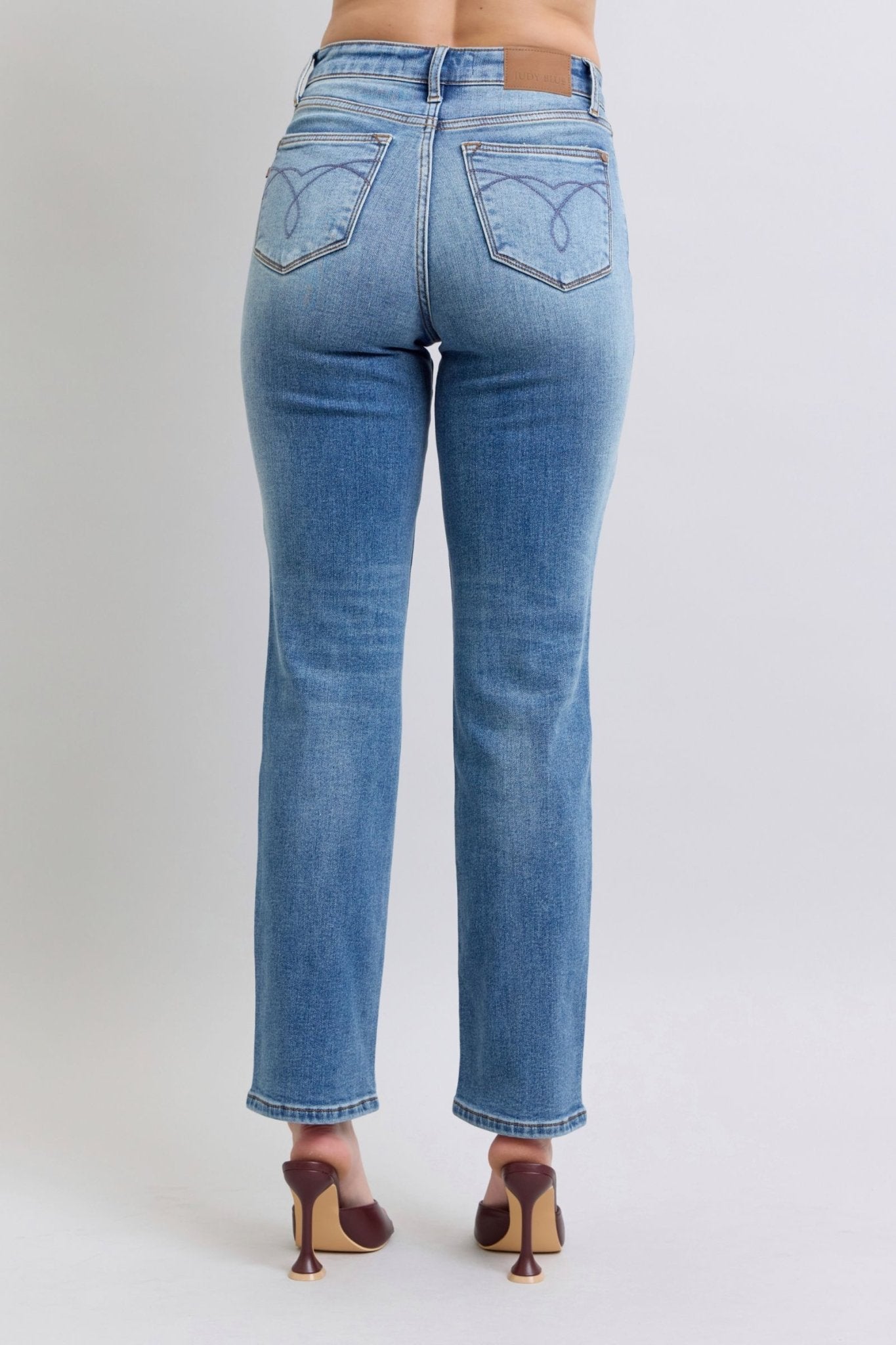 Judy Blue Full Size Run Vintage Wash Thermal Straight Jeans - GirlyBayJeans & DenimJudy Blue Full Size Run Vintage Wash Thermal Straight Jeans1001007872712250(24)MediumGirlyBayJudy Blue Full Size Run Vintage Wash Thermal Straight Jeans