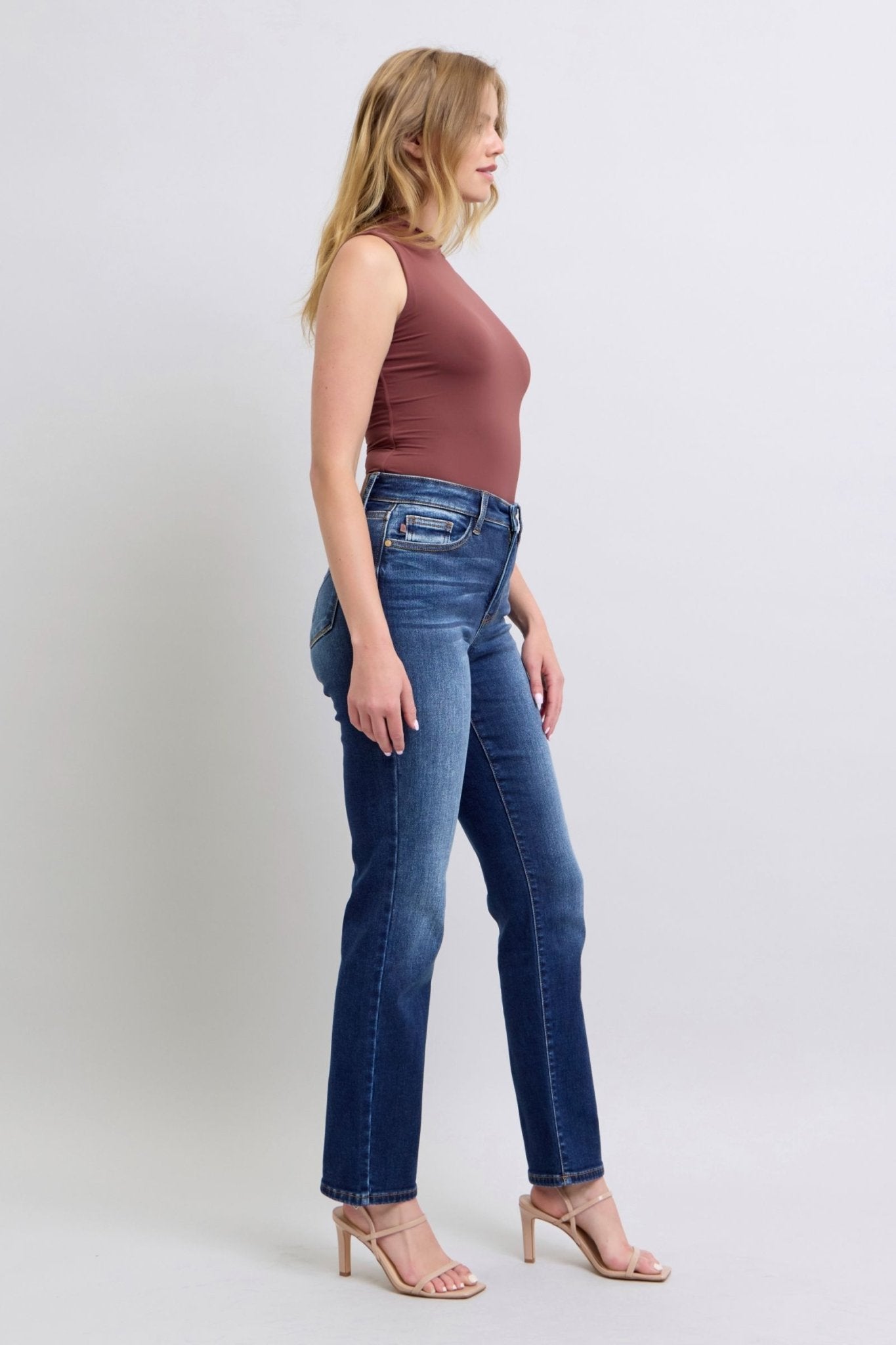 Judy Blue Full Size Washed Straight Leg Jeans with Pockets - GirlyBayJeans & DenimJudy Blue Full Size Washed Straight Leg Jeans with Pockets1001000071013370(24)DarkGirlyBayJudy Blue Full Size Washed Straight Leg Jeans with Pockets
