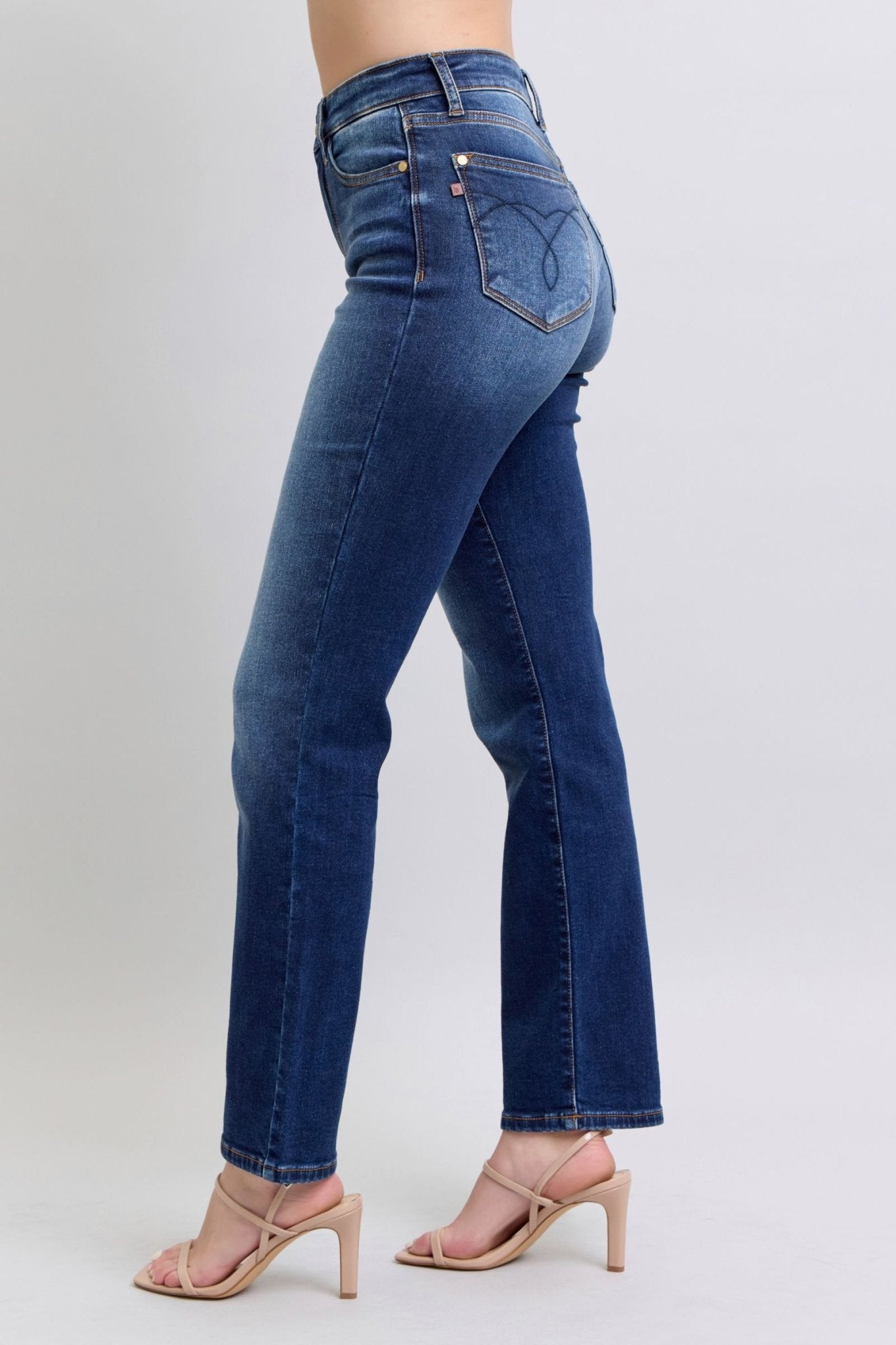 Judy Blue Full Size Washed Straight Leg Jeans with Pockets - GirlyBayJeans & DenimJudy Blue Full Size Washed Straight Leg Jeans with Pockets1001000071013370(24)DarkGirlyBayJudy Blue Full Size Washed Straight Leg Jeans with Pockets