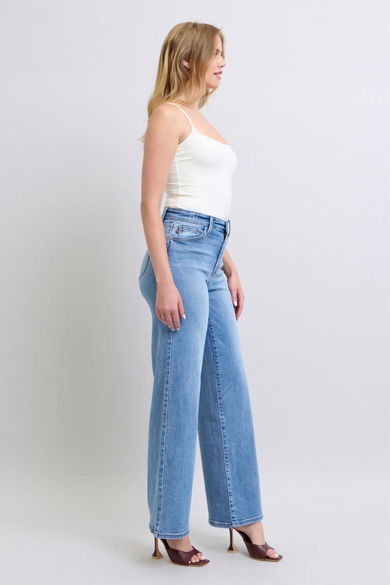 Judy Blue Full Size Wide Leg Jeans with Pockets - GirlyBayJeans & DenimJudy Blue Full Size Wide Leg Jeans with Pockets1001002316010380(24)MediumGirlyBayJudy Blue Full Size Wide Leg Jeans with Pockets