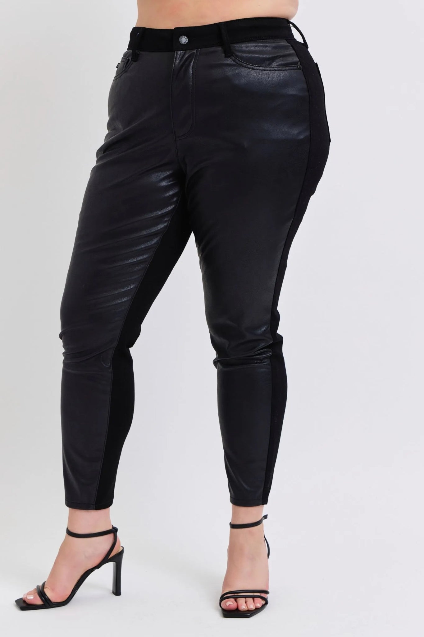 Judy Blue Plus Size HW Faux Leather Skinny Pants - GirlyBayPlus Size Clothes00803a73 - f732 - 43f3 - a63c - 32f5ae479c16 - Max - Origin10010010569133814WBlackGirlyBay00803a73 - f732 - 43f3 - a63c - 32f5ae479c16 - Max - OriginJudy Blue Plus Size HW Faux Leather Skinny PantsPlus Size ClothesGirlyBay100100105691338