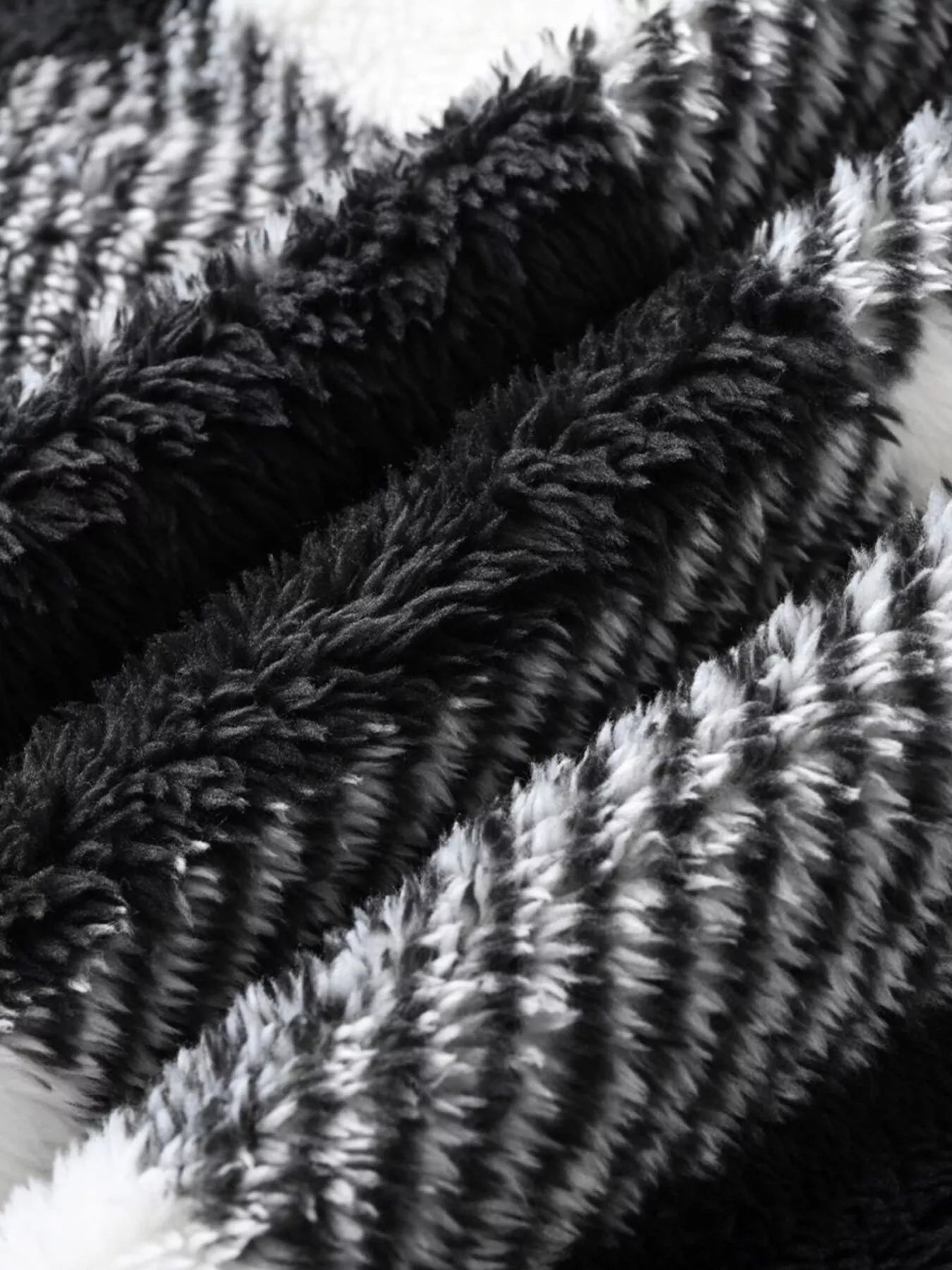 Plus Size Cozy Plaid Fleece Vest Coat - GirlyBayPlus Size Clothesc92de80ef87144a29ebf66e4fc8b4914 - Max - Origin1001003278042331XLBlackGirlyBayc92de80ef87144a29ebf66e4fc8b4914 - Max - OriginPlus Size Cozy Plaid Fleece Vest CoatPlus Size ClothesGirlyBay100100327804233