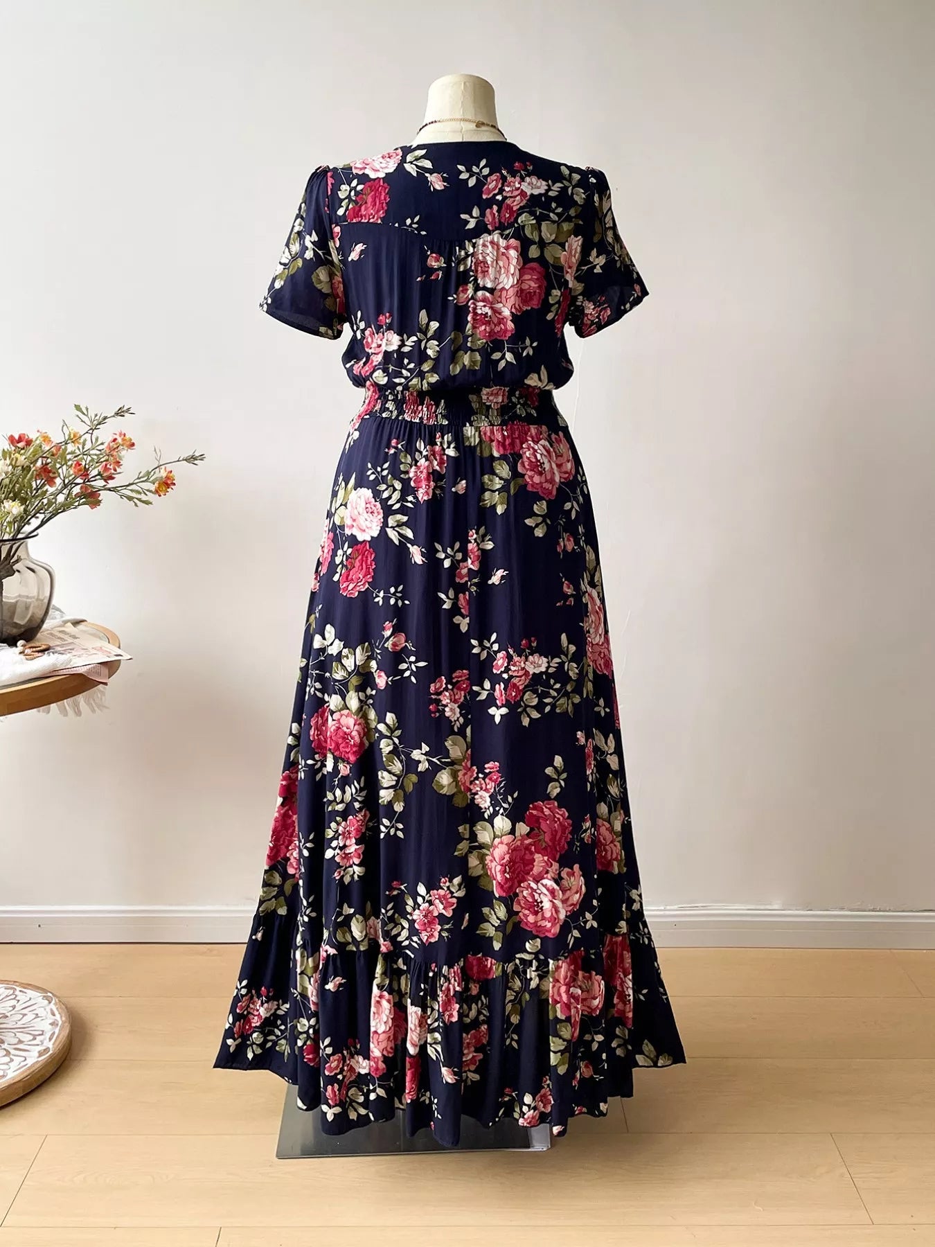 Plus Size Floral Print Short Sleeves V - Neck Dress - GirlyBayCasual Dresses39919807 - ce7f - 4026 - bba7 - 1217eb5821b0 - Max - Origin1001002103817010XLDark BlueGirlyBay39919807 - ce7f - 4026 - bba7 - 1217eb5821b0 - Max - OriginPlus Size Floral Print Short Sleeves V - Neck DressCasual DressesGirlyBay100100210381701