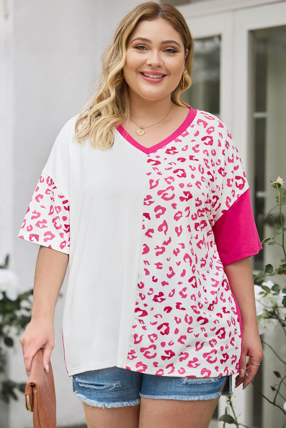Plus Size Leopard V - Neck T-Shirt - GirlyBayPlus Size ClothesPlus Size Leopard V - Neck T-Shirt1001009924944881XHot PinkGirlyBayPlus Size Leopard V - Neck T-Shirt