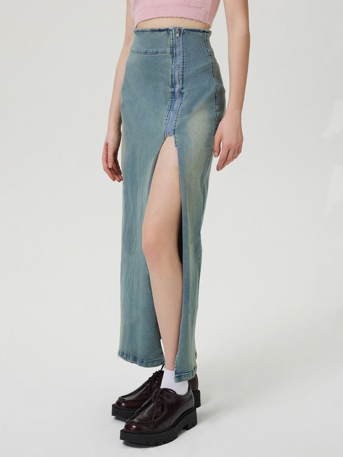 Zippered Slit Denim Mini SkirtJeans & DenimTrendsiGirlyBay100100358371880MediumSShe Wild