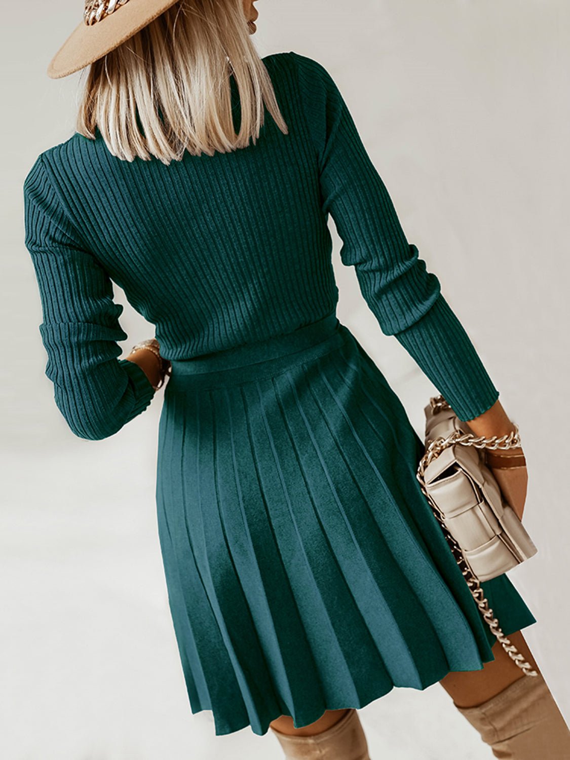 Surplice Neck Tie Front Pleated Sweater Dress - GirlyBaySurplice Neck Tie Front Pleated Sweater Dress100100850550120SArmy GreenGirlyBaySurplice Neck Tie Front Pleated Sweater Dress