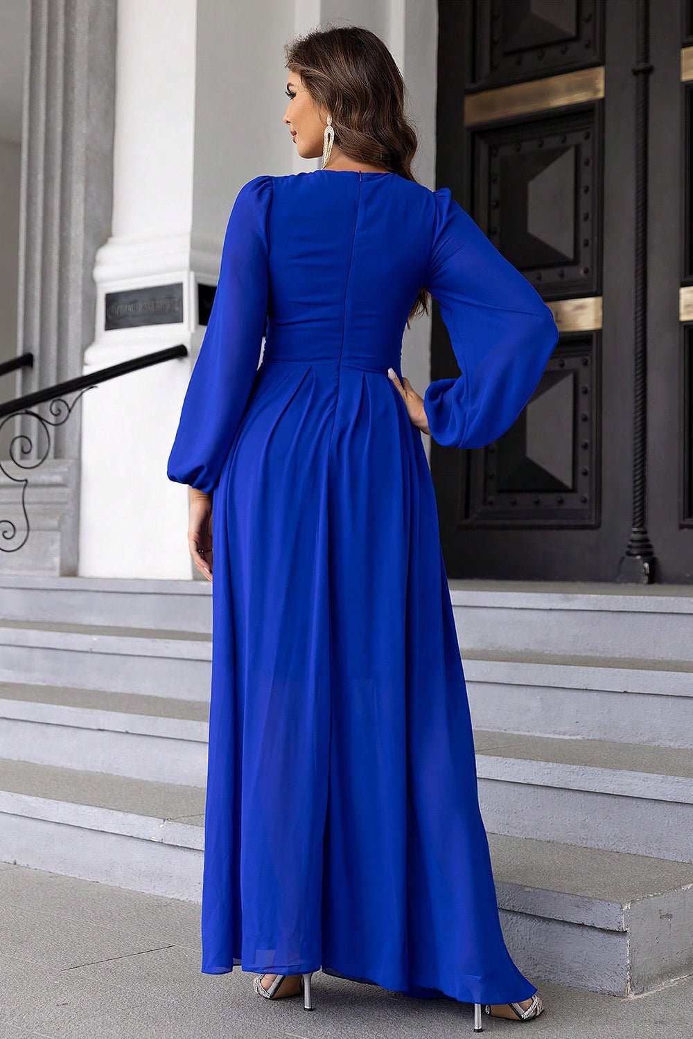 Twist Front Cutout Long Sleeve Dress - GirlyBayMaxi DressesTwist Front Cutout Long Sleeve Dress100101567711916XSRoyal BlueGirlyBayTwist Front Cutout Long Sleeve Dress