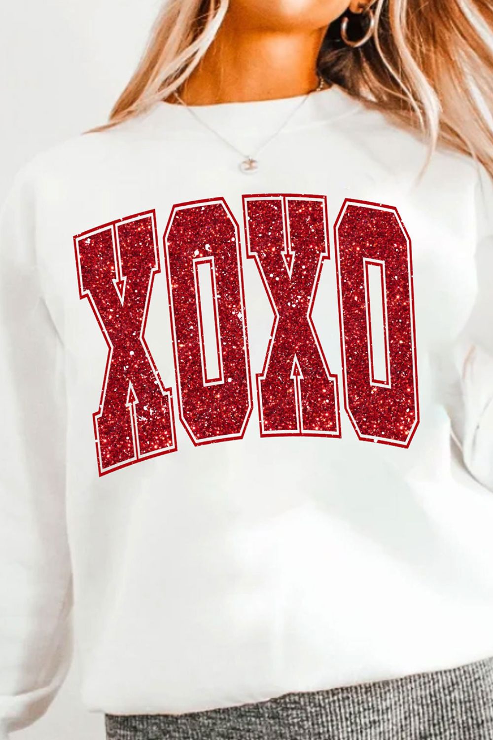 Valentine’s Day XOXO Glitter Round Neck Sweatshirt - GirlyBaySweatshirts & HoodiesValentine’s Day XOXO Glitter Round Neck Sweatshirt100100853954106SWhiteGirlyBayValentine’s Day XOXO Glitter Round Neck Sweatshirt