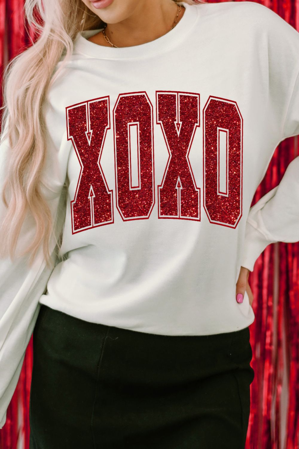 Valentine’s Day XOXO Glitter Round Neck Sweatshirt - GirlyBaySweatshirts & HoodiesValentine’s Day XOXO Glitter Round Neck Sweatshirt100100853954106SWhiteGirlyBayValentine’s Day XOXO Glitter Round Neck Sweatshirt